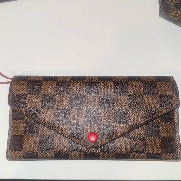 Authentic LV Damier Ebene Josephine Wallet - Picture 1 of 9